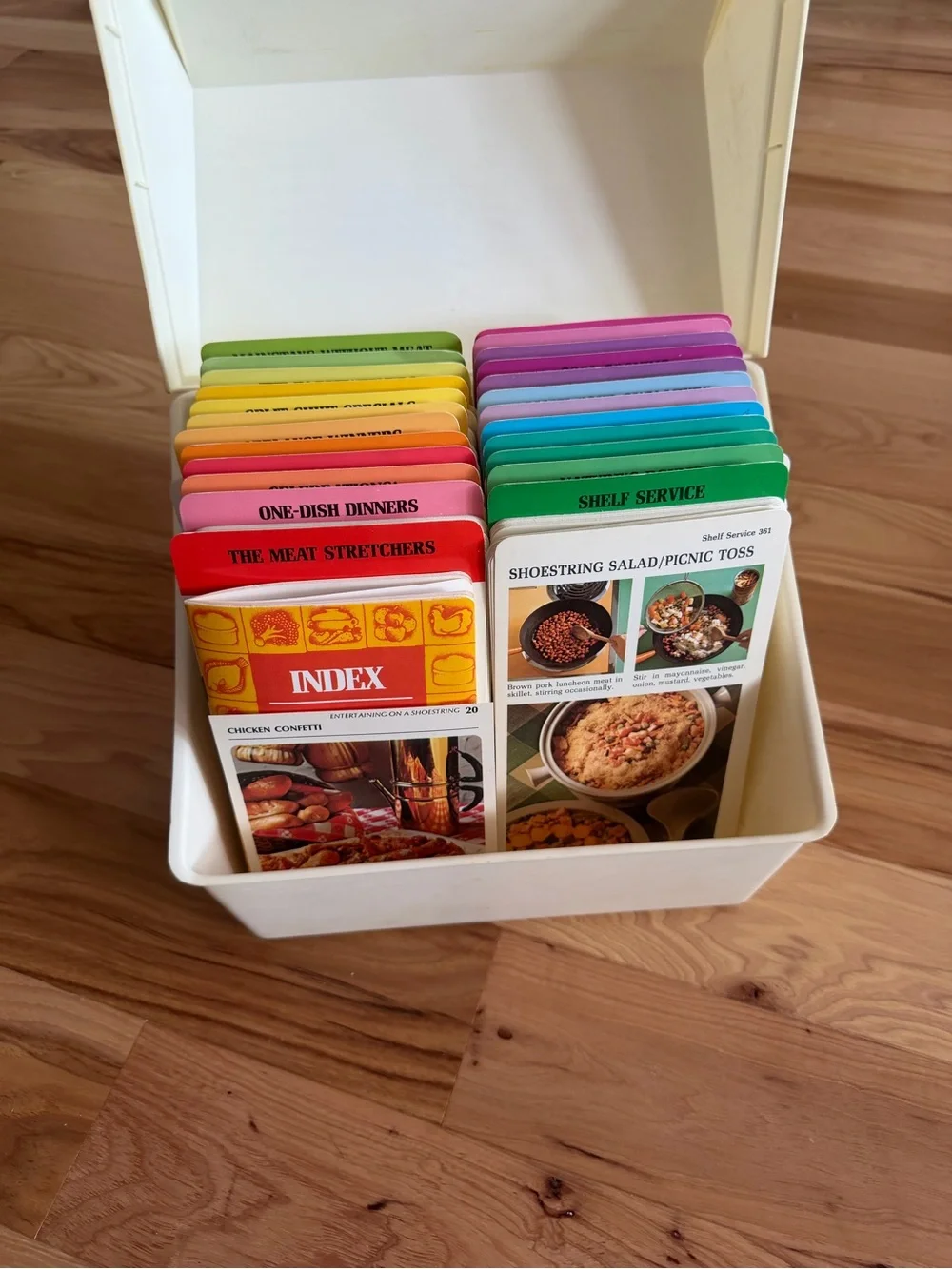 Betty Crocker Recipe Card Set with Multicolored Tabs (Cream Box)